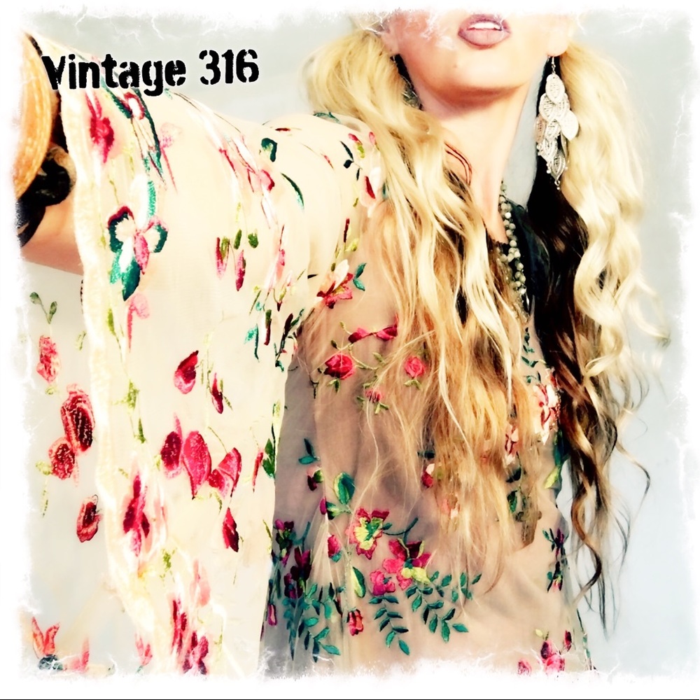 LAST ONE ♥️ Floral Asymmetrical Dress Bell Sleeves - Picture 4 of 5